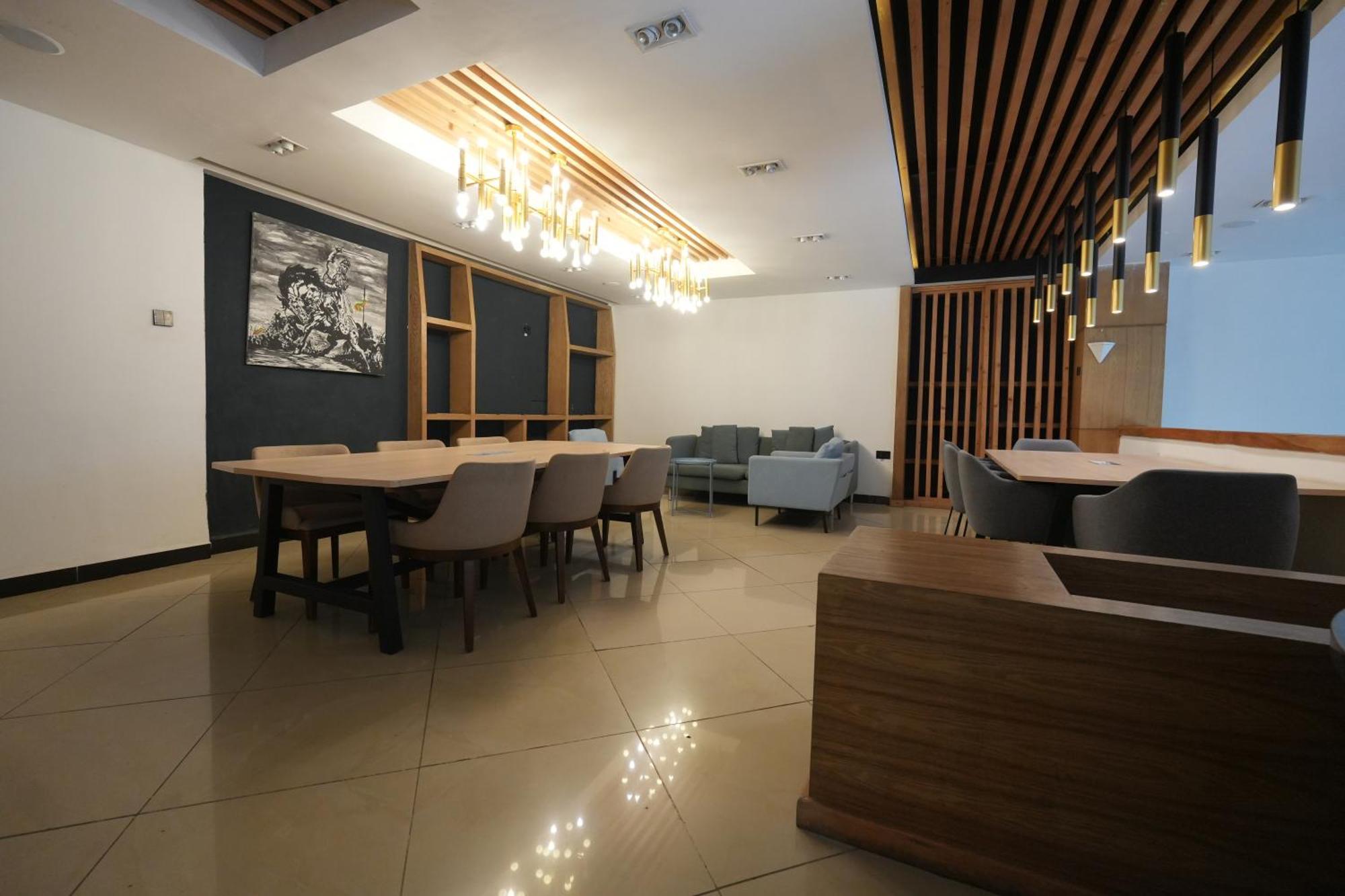 Mazeki Addis Boutique Hotel Экстерьер фото