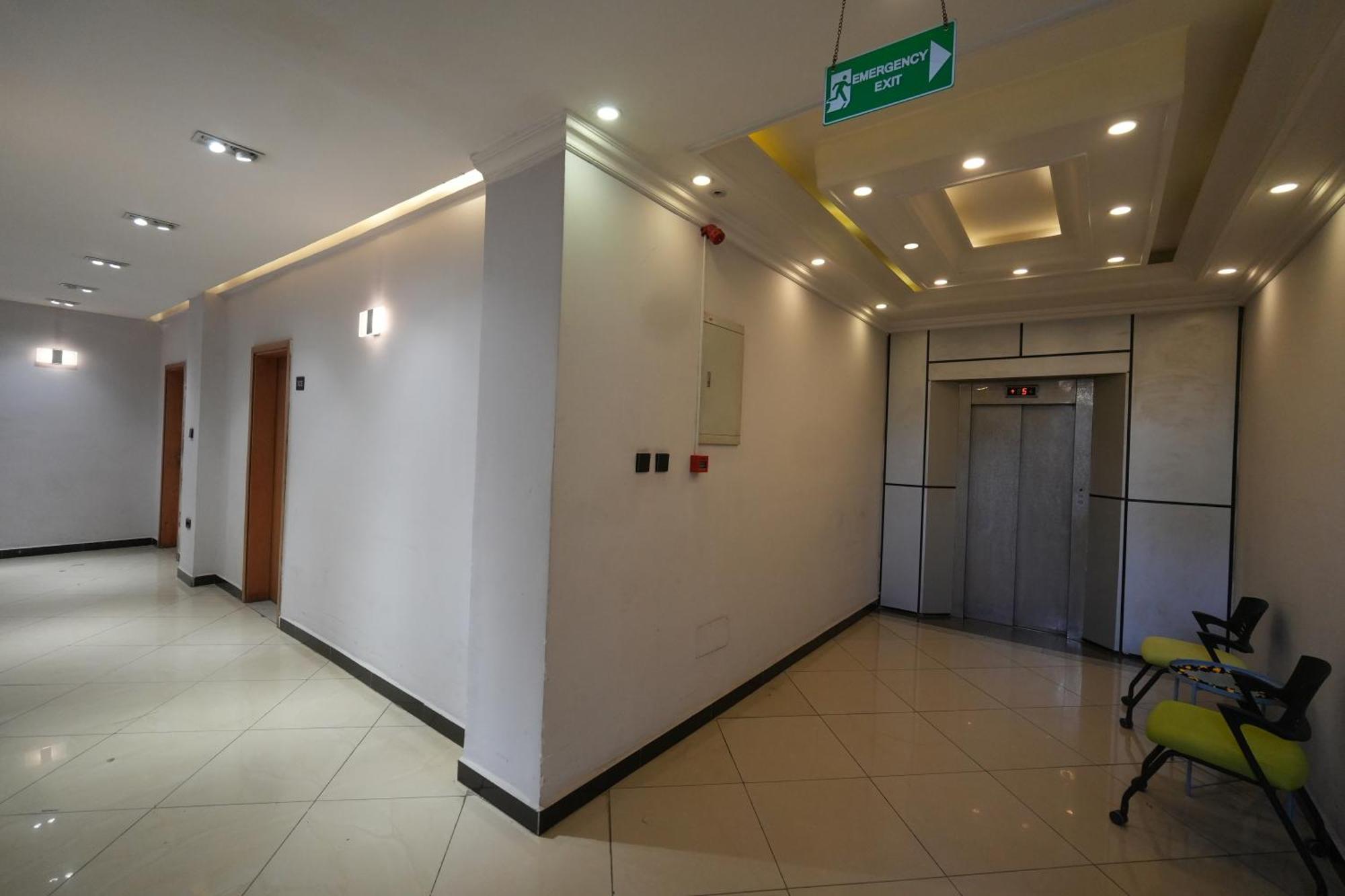 Mazeki Addis Boutique Hotel Экстерьер фото