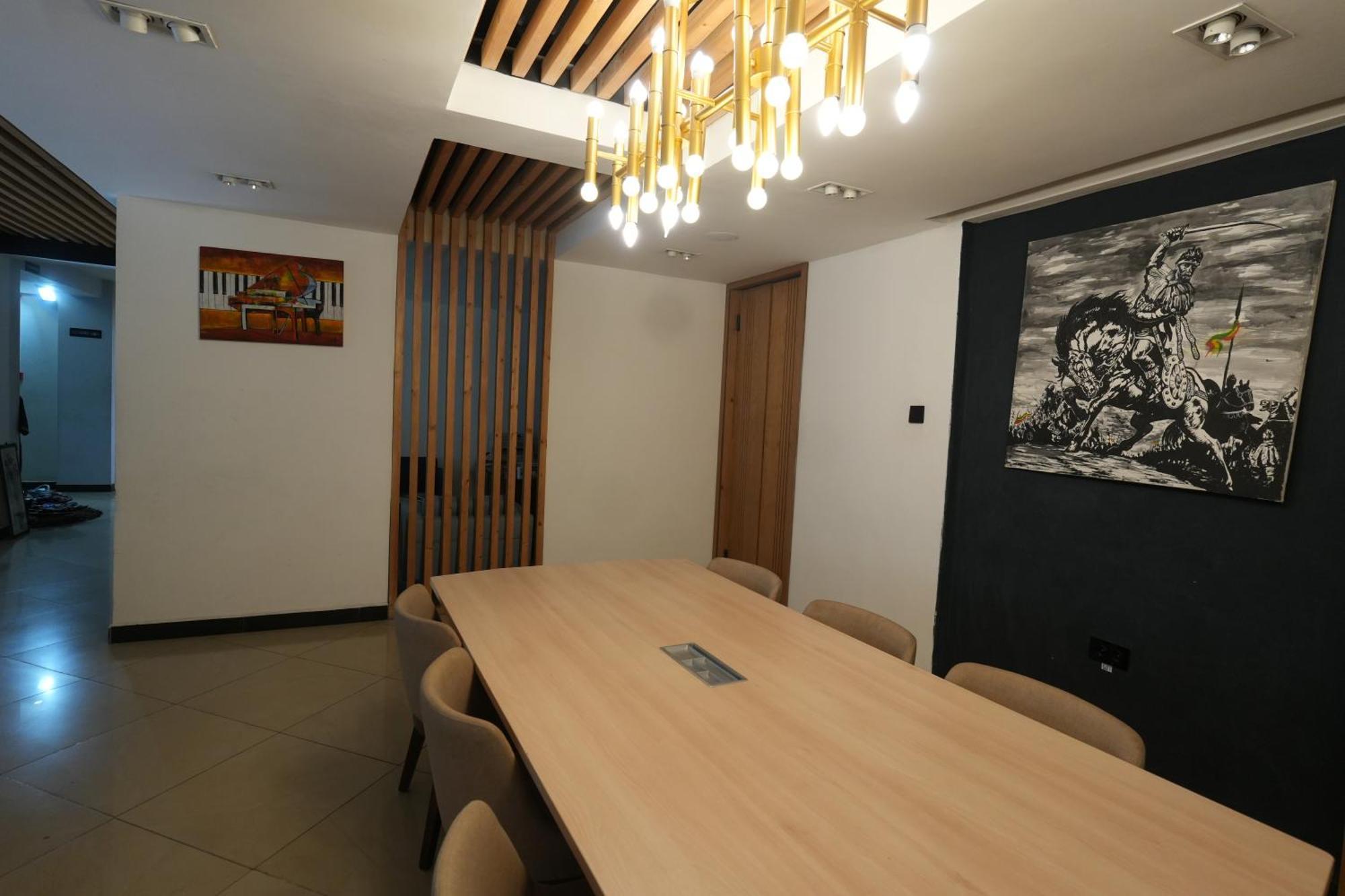 Mazeki Addis Boutique Hotel Экстерьер фото